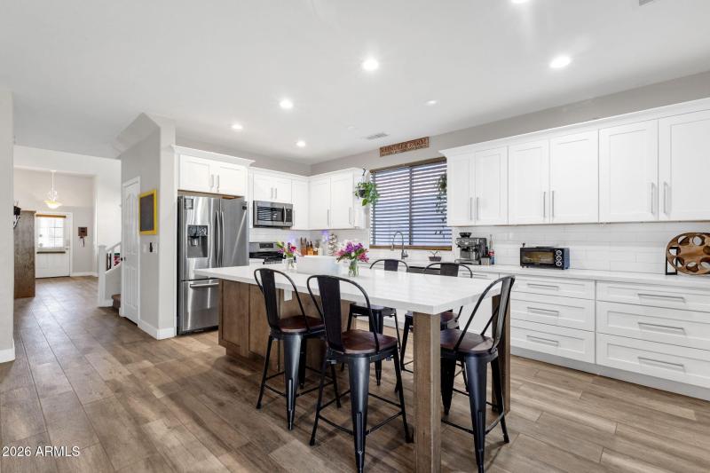 12-web-or-mls-3892-e-ironhorse-rd