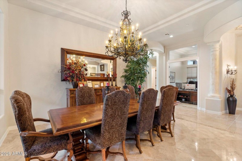 Formal Dining Room w Chandelier