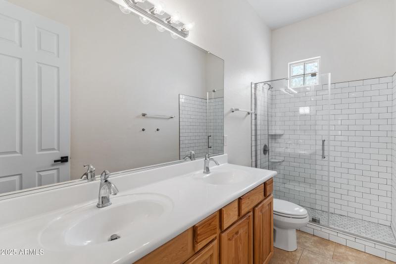 3111 E Canyon Creek Dr-29