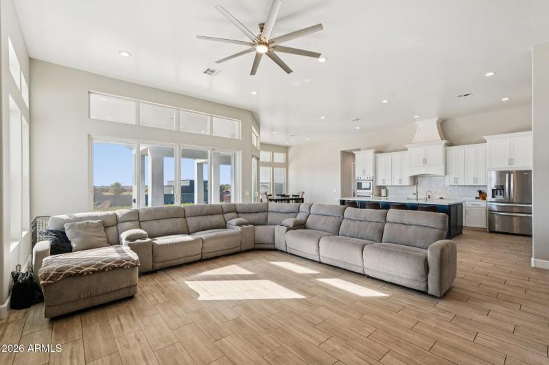 10-web-or-mls-S 229th Ln-S1002-010