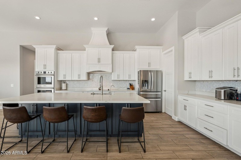 15-web-or-mls-S 229th Ln-S1002-015