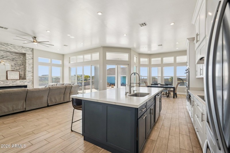 16-web-or-mls-S 229th Ln-S1002-016