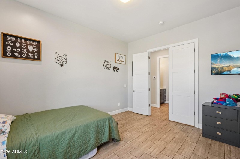 29-web-or-mls-S 229th Ln-S1002-029