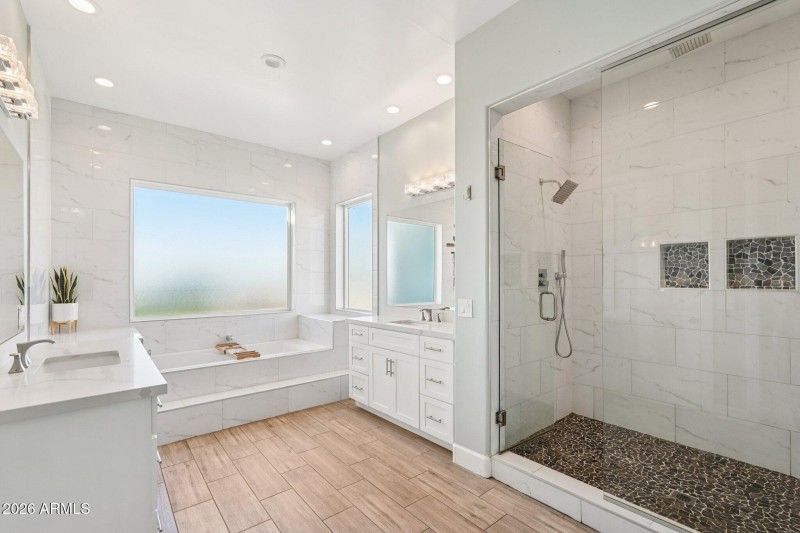 41-web-or-mls-S 229th Ln-S1002-041