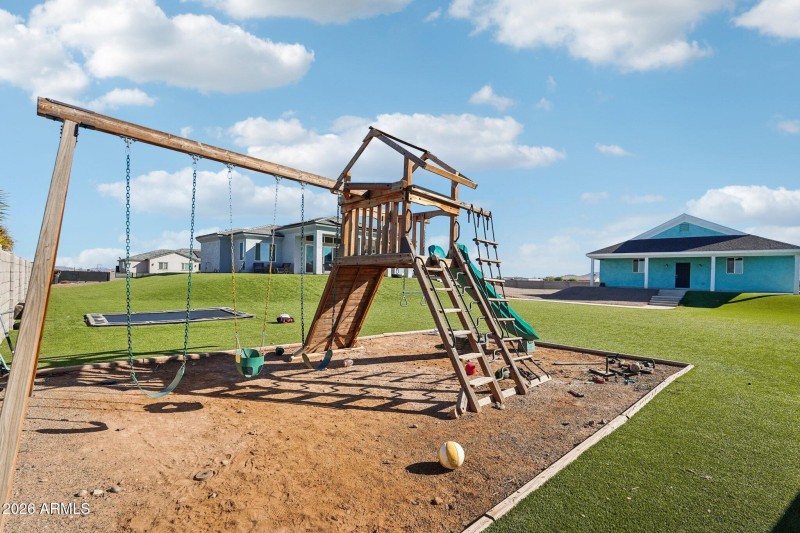 47-web-or-mls-S 229th Ln-S1002-047