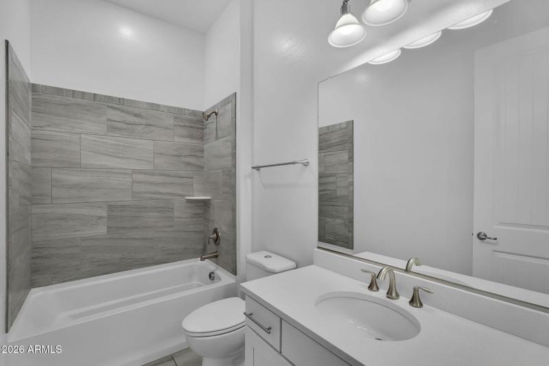 39-web-or-mls-Pinnacle-29