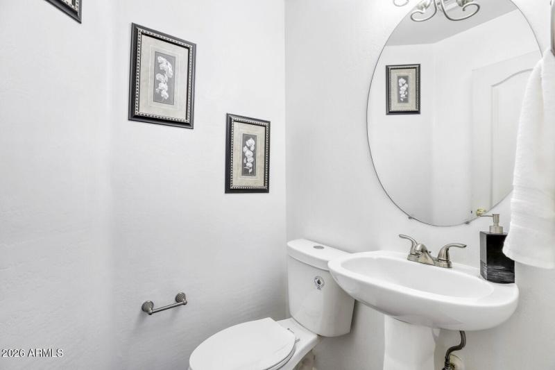 2360 N Yale - Web Quality - 017 - 17 Pow