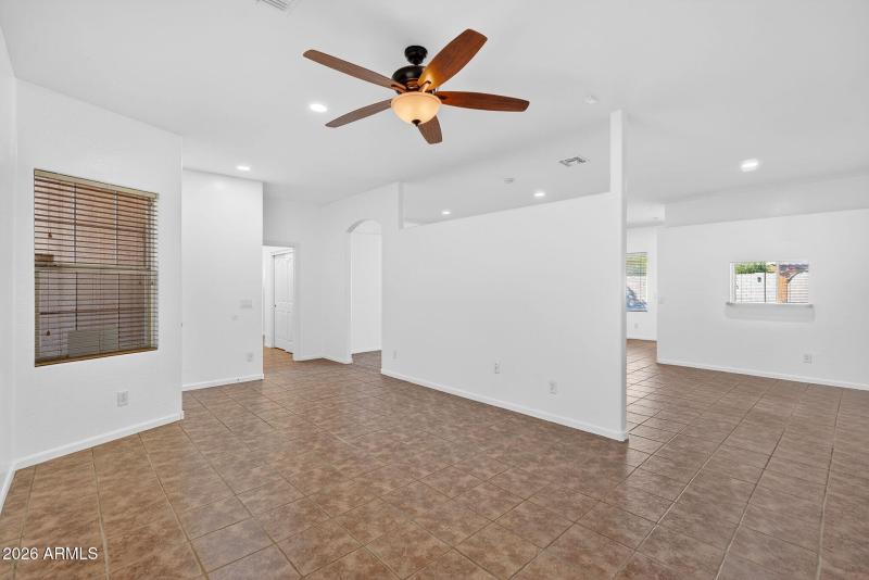 5-web-or-mls-10W Southgate Ave