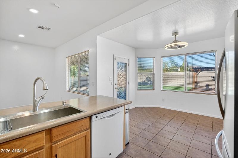 23-web-or-mls-27W Southgate Ave