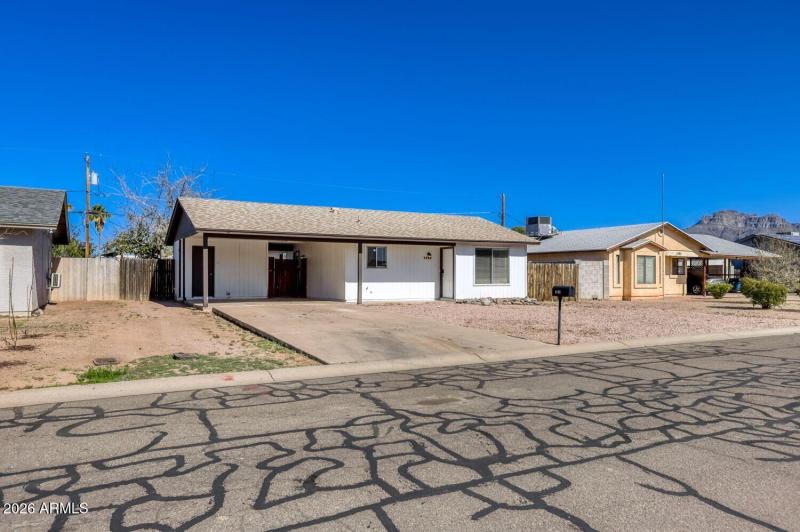 1050 E Osage Ave - Web Quality - 003 - 0