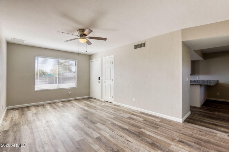 1050 E Osage Ave - Web Quality - 006 - 0