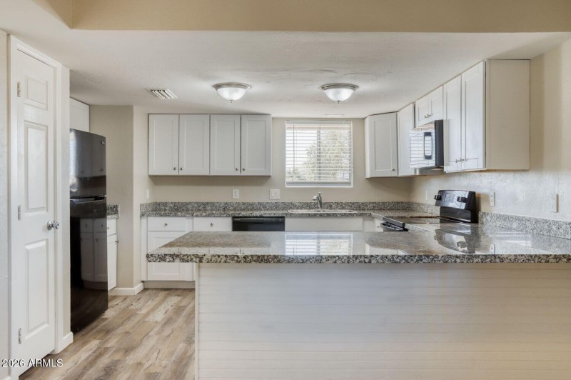 1050 E Osage Ave - Web Quality - 010 - 1