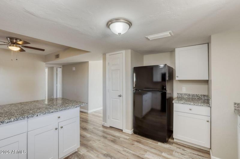 1050 E Osage Ave - Web Quality - 013 - 1