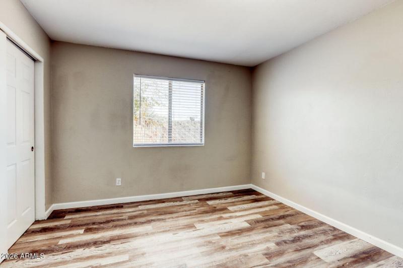 1050 E Osage Ave - Web Quality - 019 - 1