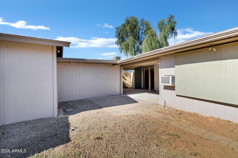 1521 W Thunderbird Rd-29