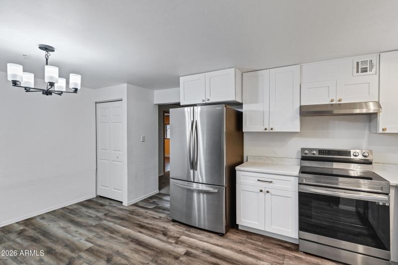 1521 W Thunderbird Rd-9