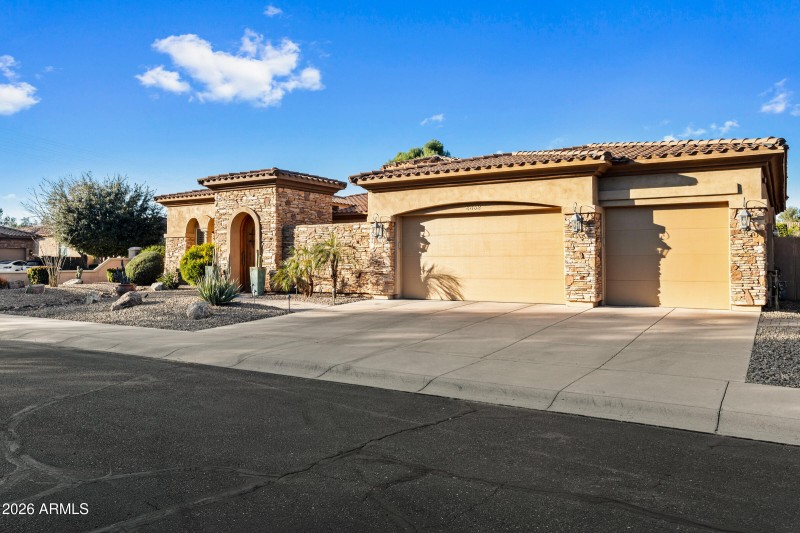 8832 E Wethersfield Rd-2