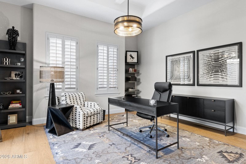 8832 E Wethersfield Rd-20