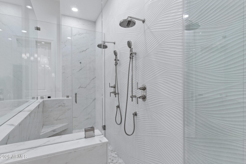 8832 E Wethersfield Rd-31