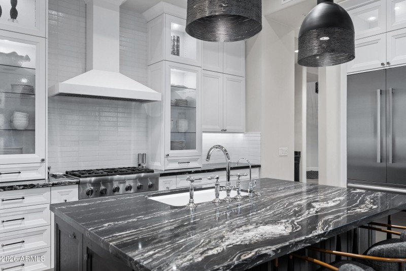 8832 E Wethersfield Rd-48