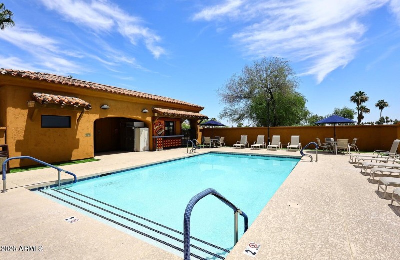 Tuscany Falls Kids Community Pool