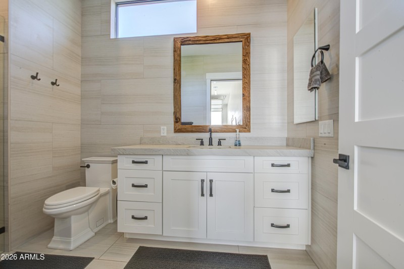 Casita/Pool House-Bath-pic 1