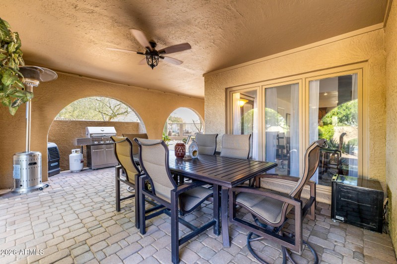 Entertainer’s Covered Patio