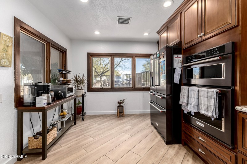 Bright Breakfast Nook