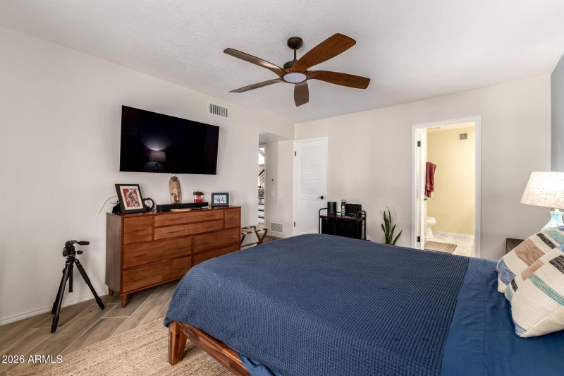 Primary Suite with Ensuite Access