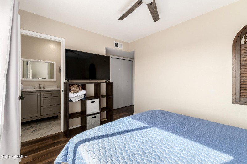 Light-Filled Guest Bedroom