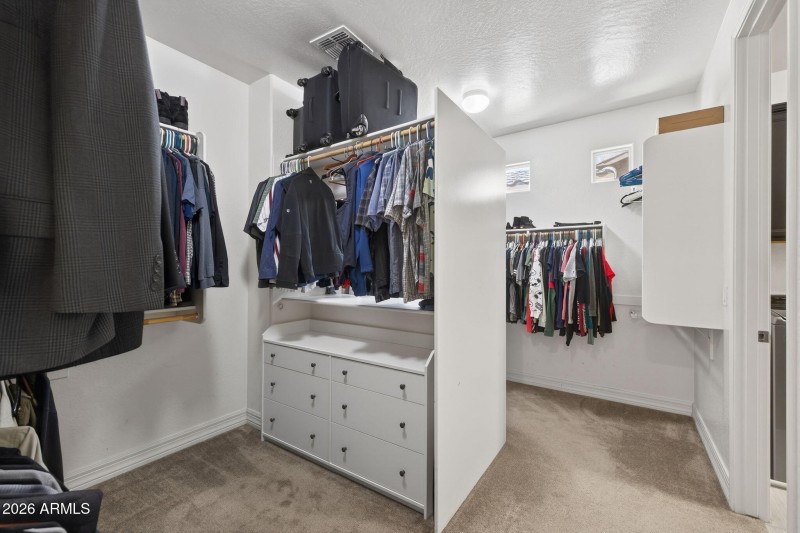Walk-in Closet