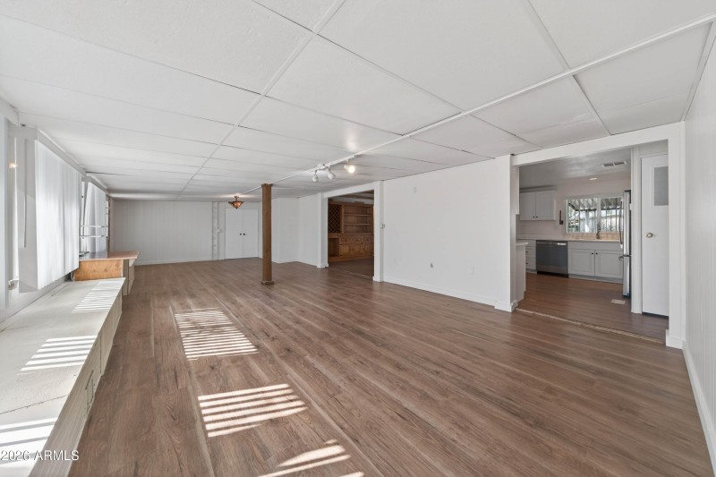 Interior - 3344 Quail Run Dr-10