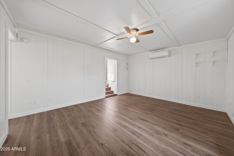 Interior - 3344 Quail Run Dr-12