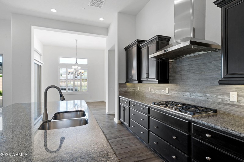 014___3856 E Fairfield St