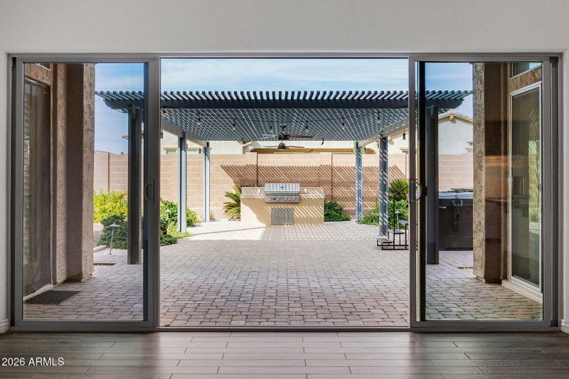 017___3856 E Fairfield St