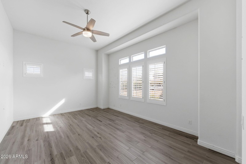 038___3856 E Fairfield St