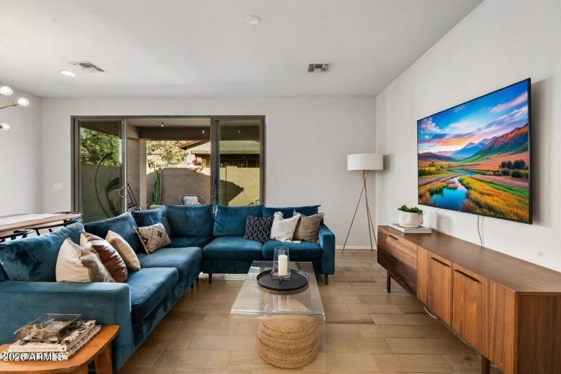 52-web-or-mls-image (8)