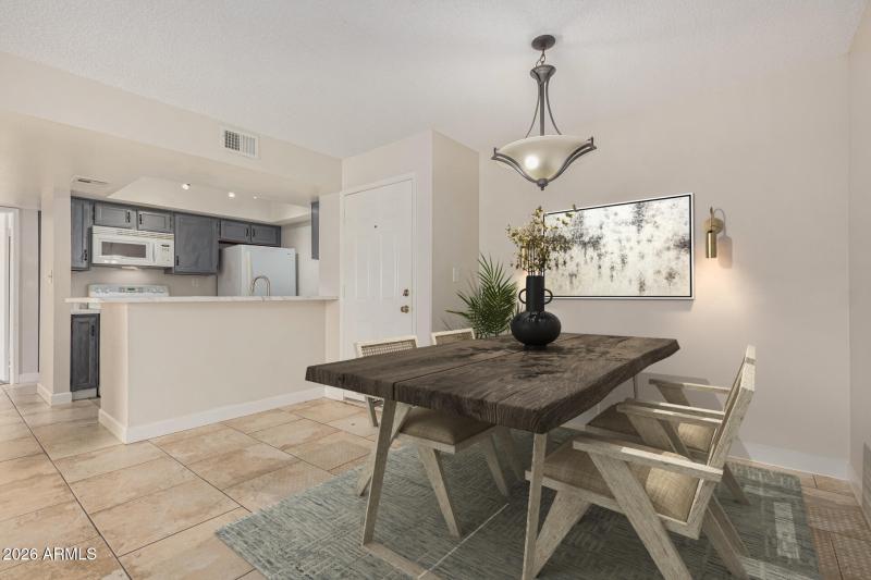 Virtually staged dining room