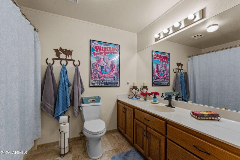 1130 N Coyote Crossing