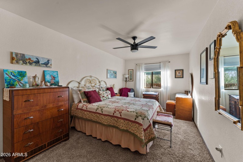 1130 N Coyote Crossing