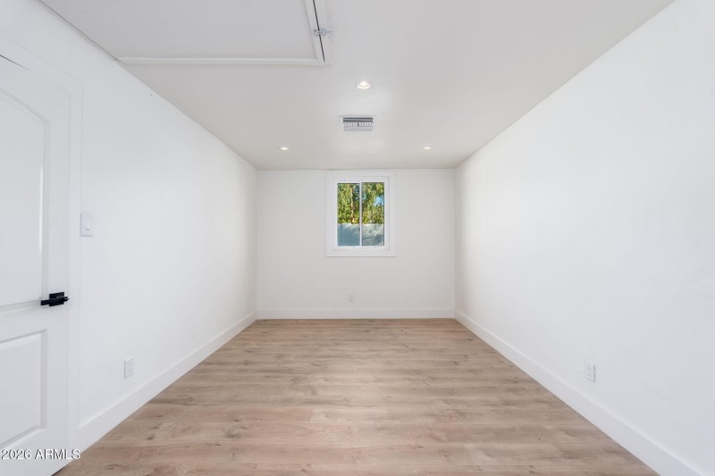 3401 N 25th St, 02-09 - 04