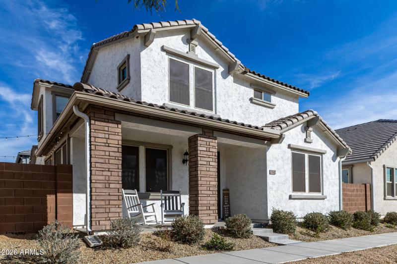 Front Porch - Facing No Neighbors