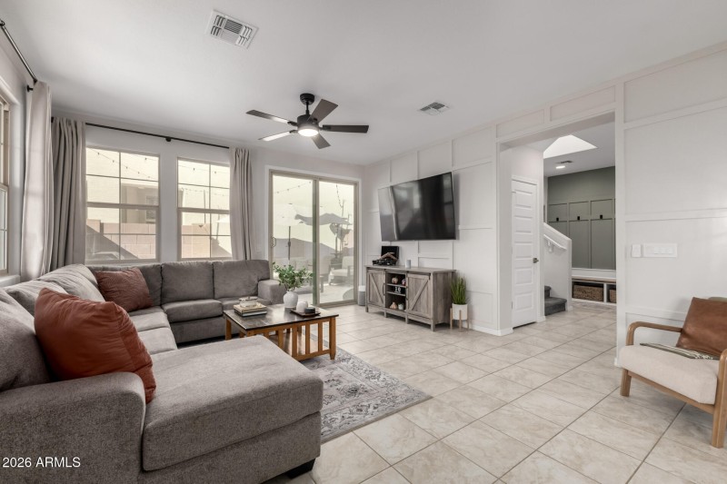 Spacious & Open Great Room