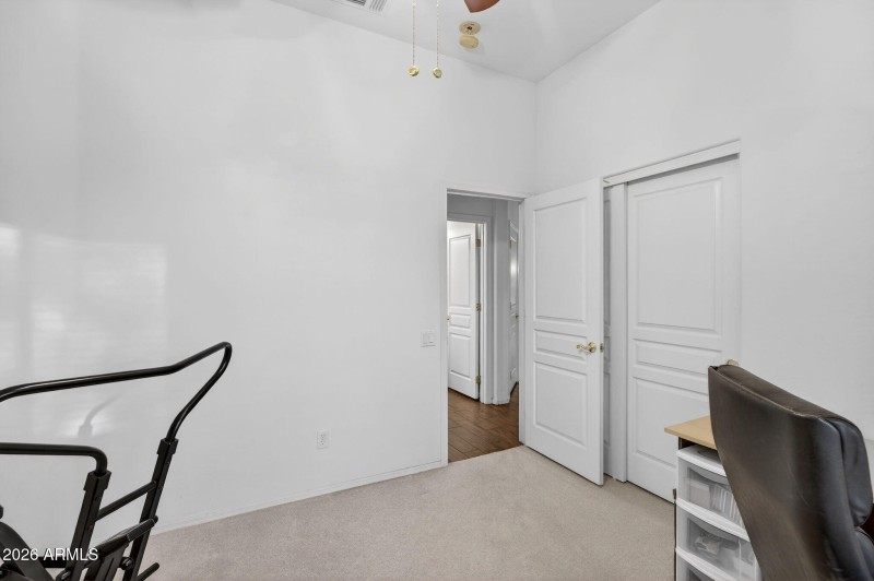 23-web-or-mls-39E Knoll Cir