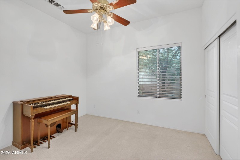 34-web-or-mls-35E Knoll Cir