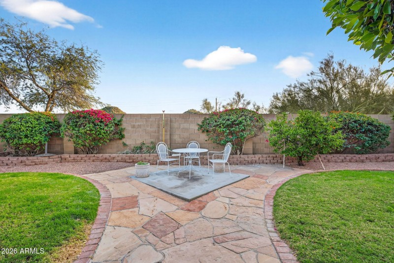 47-web-or-mls-45E Knoll Cir