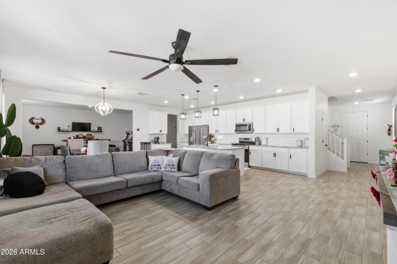 17168_W_Running_Deer_15