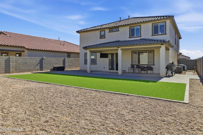 17168_W_Running_Deer_37