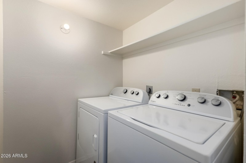 Washer/ Dryer With Home