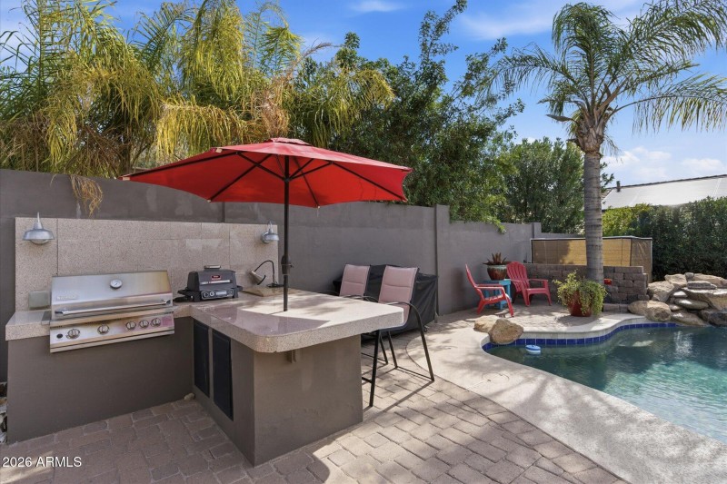 Built in BBQ and bar